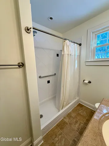 $2,500 | Undisclosed Address, Greenwich, NY 12834