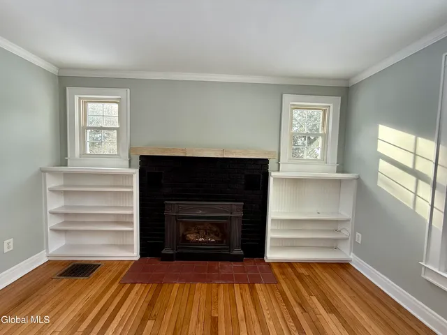 $2,500 | Undisclosed Address, Greenwich, NY 12834