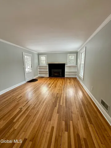 $2,500 | Undisclosed Address, Greenwich, NY 12834