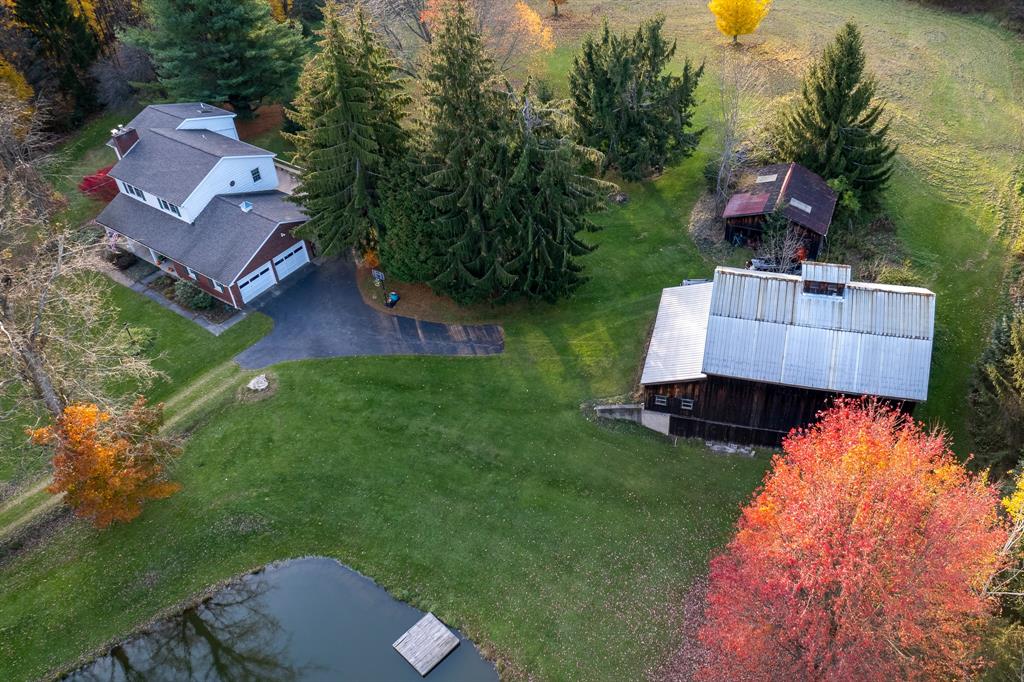 783 Powderhouse Road Vestal, NY 13850 - Photo 3 of 48 Gallery Image 3