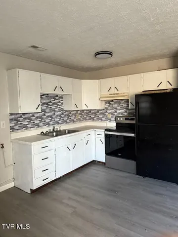 $189,900 | 371 Jenkins Hollow Road, Elizabethton, TN 37643