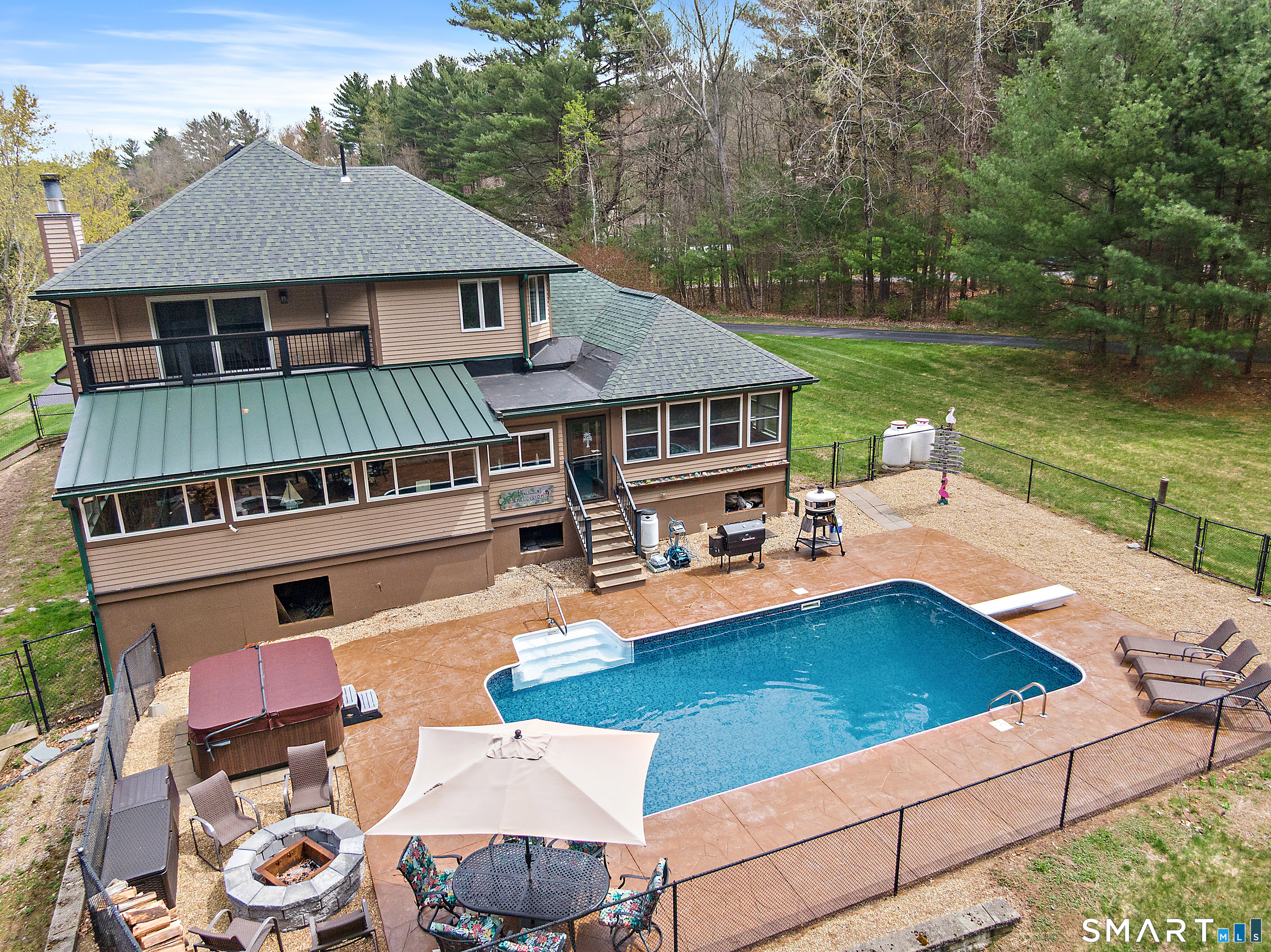 28 Blackmer Downs Road Thompson, CT 06255 - Photo 3 of 35