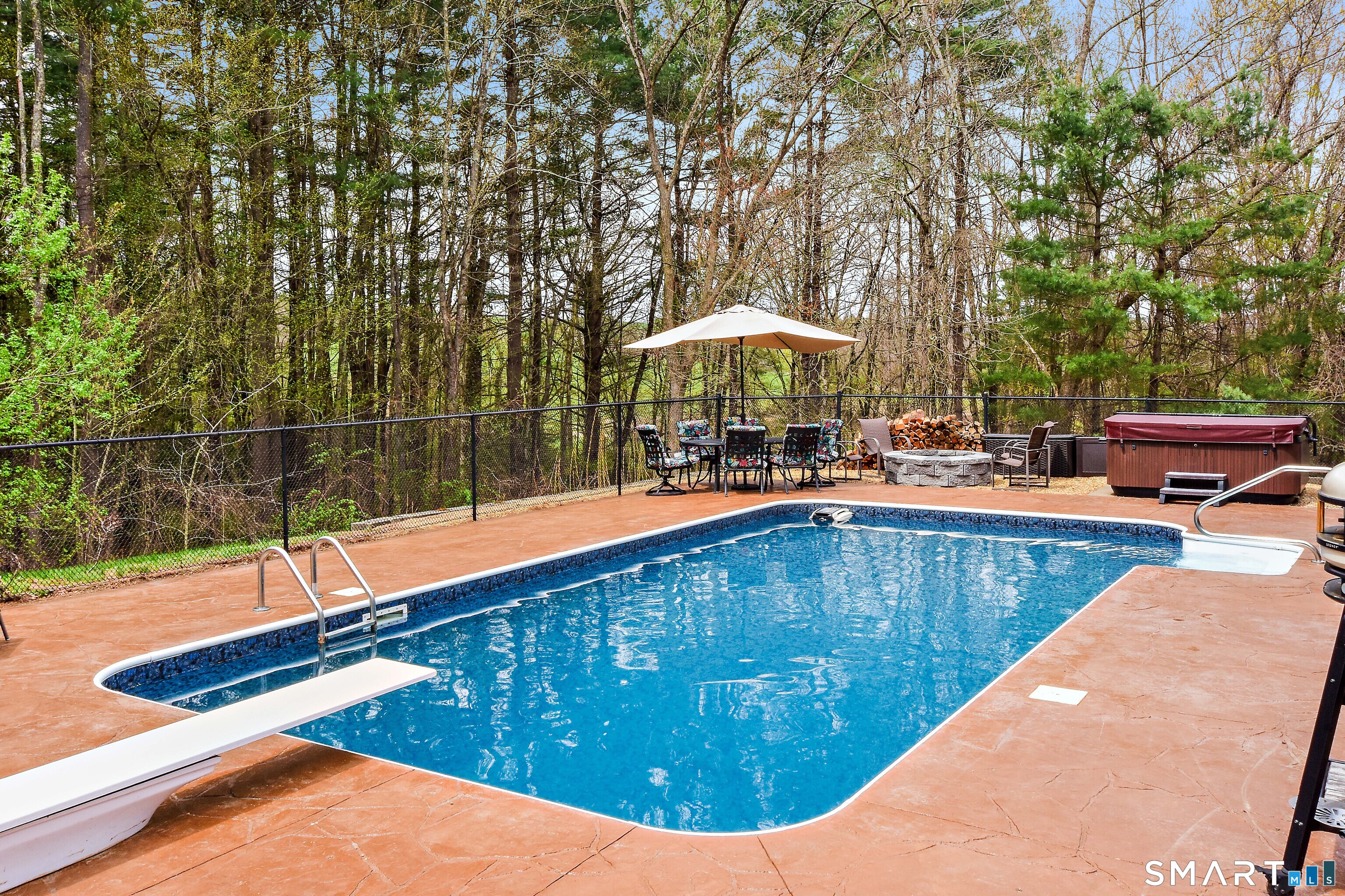 28 Blackmer Downs Road Thompson, CT 06255 - Photo 31 of 35