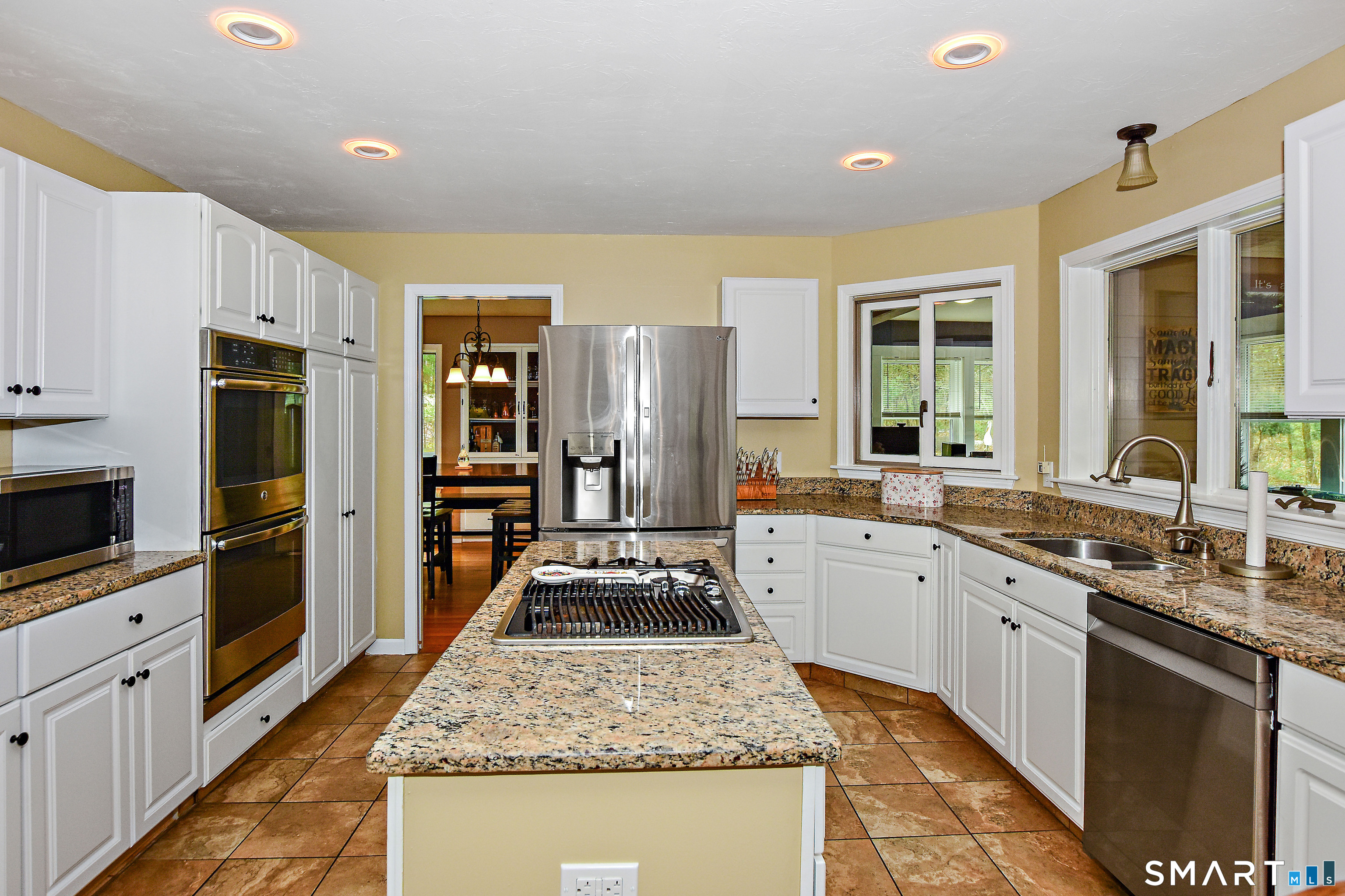 28 Blackmer Downs Road Thompson, CT 06255 - Photo 6 of 35