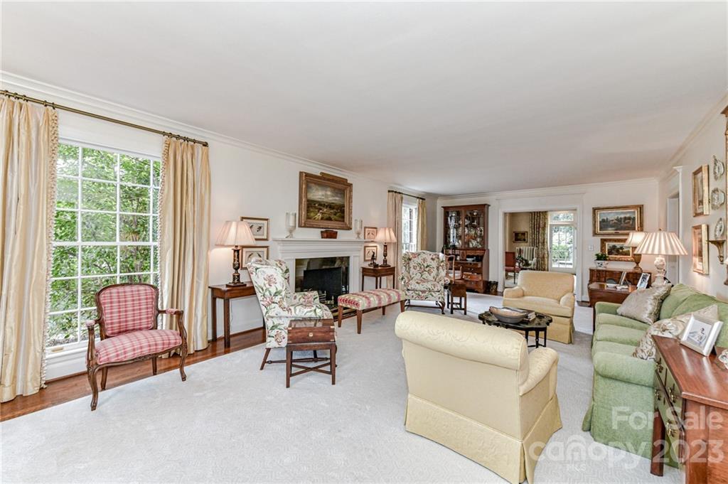 400 Eastover Road Charlotte, NC 28207 - Photo 8 of 48 Gallery Image 8