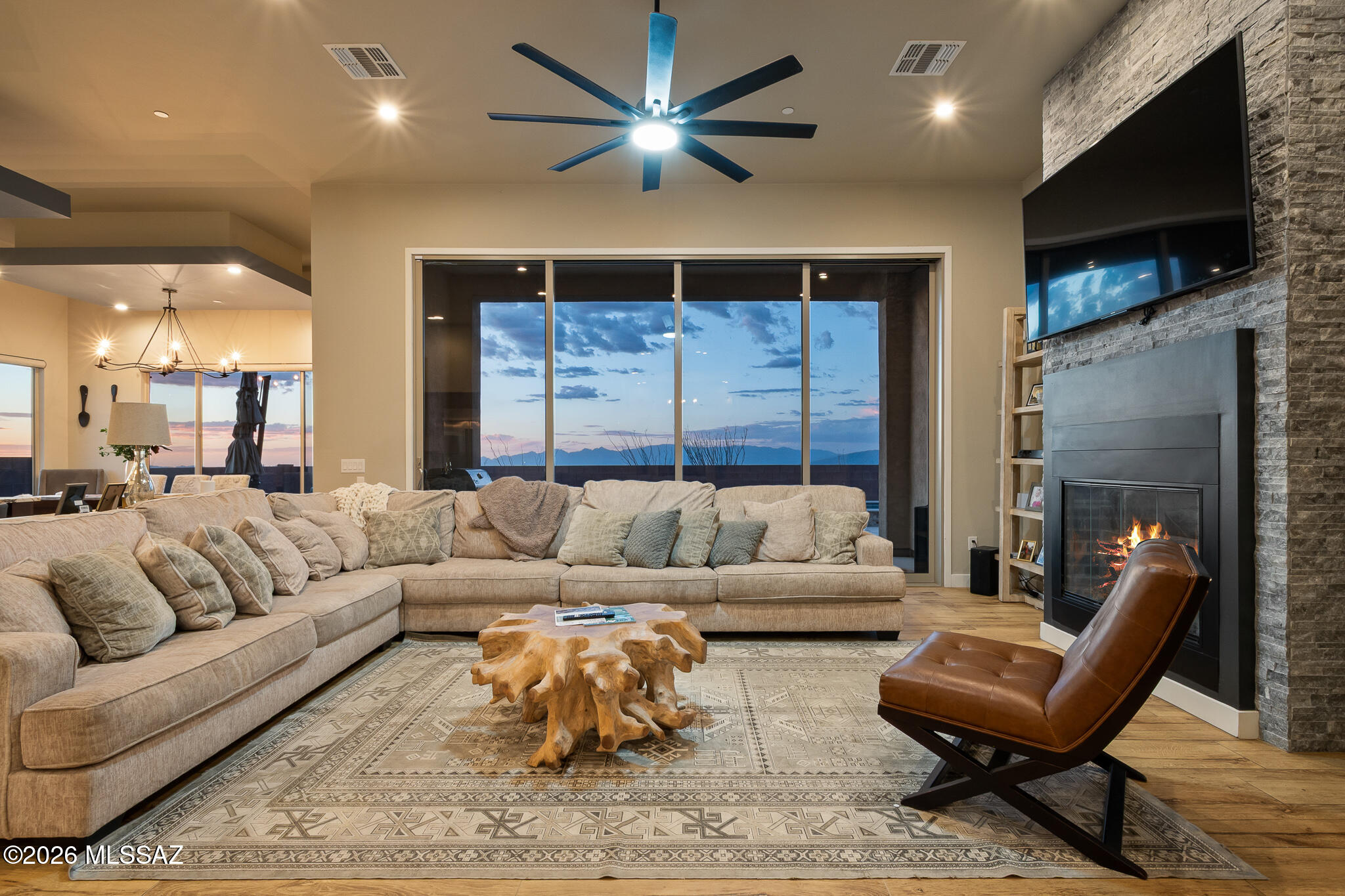 18642 South Houghton Road Vail, AZ 85641 - Photo 10 of 39 Great room