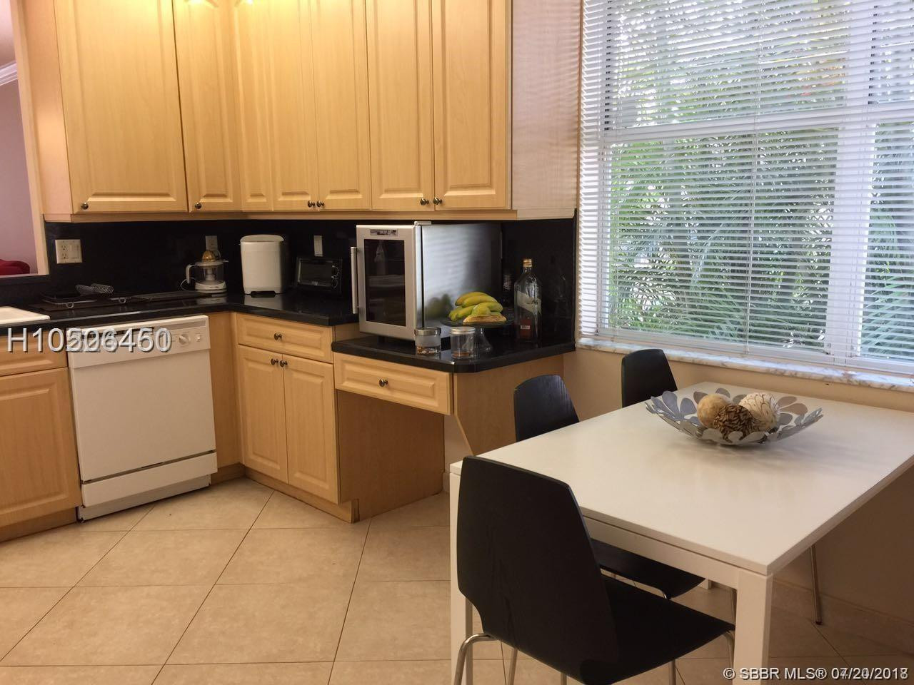 20951 Vía Jasmine, Unit 1 Boca Raton, FL 33428 - Photo 12 of 32 Photo 12