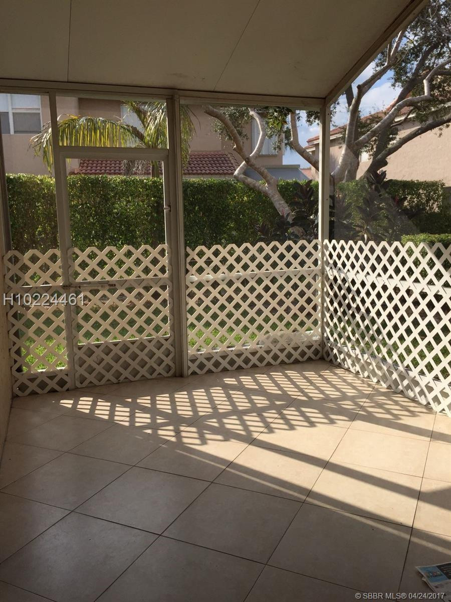 20951 Vía Jasmine, Unit 1 Boca Raton, FL 33428 - Photo 3 of 32 Photo 3