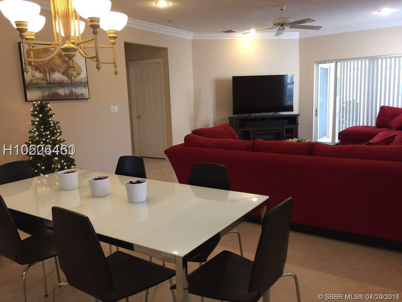 20951 Vía Jasmine, Unit 1 Boca Raton, FL 33428 - Photo 8 of 32 Photo 8