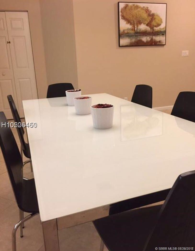 20951 Vía Jasmine, Unit 1 Boca Raton, FL 33428 - Photo 9 of 32 Photo 9