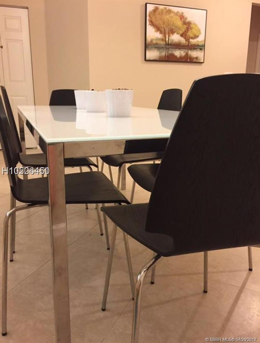 20951 Vía Jasmine, Unit 1 Boca Raton, FL 33428 - Photo 10 of 32 Photo 10
