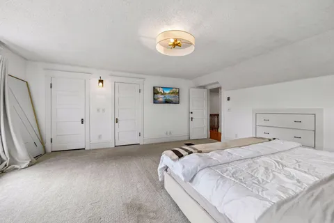 $925,000 | 5940 Galpin Lake Road, Shorewood, MN 55331