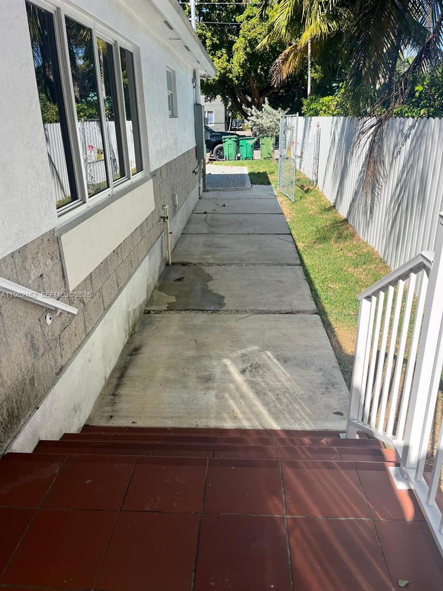 2138 Northwest 26th Street, Unit B Miami, FL 33142 - Photo 15 of 17