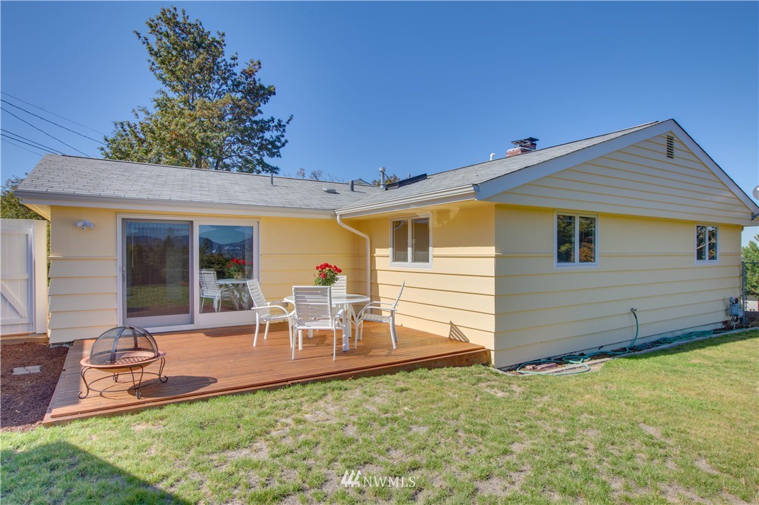 6901 South Rustic Road Seattle, WA 98178 - Photo 22 of 25 Gallery Image 22