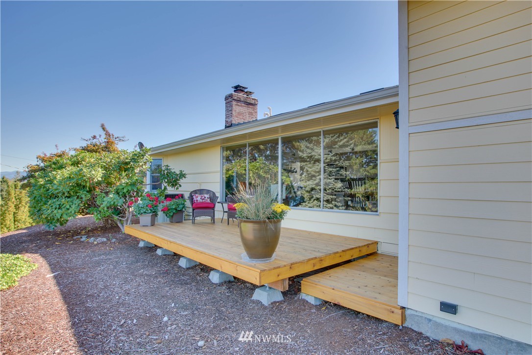 6901 South Rustic Road Seattle, WA 98178 - Photo 23 of 25 Gallery Image 23