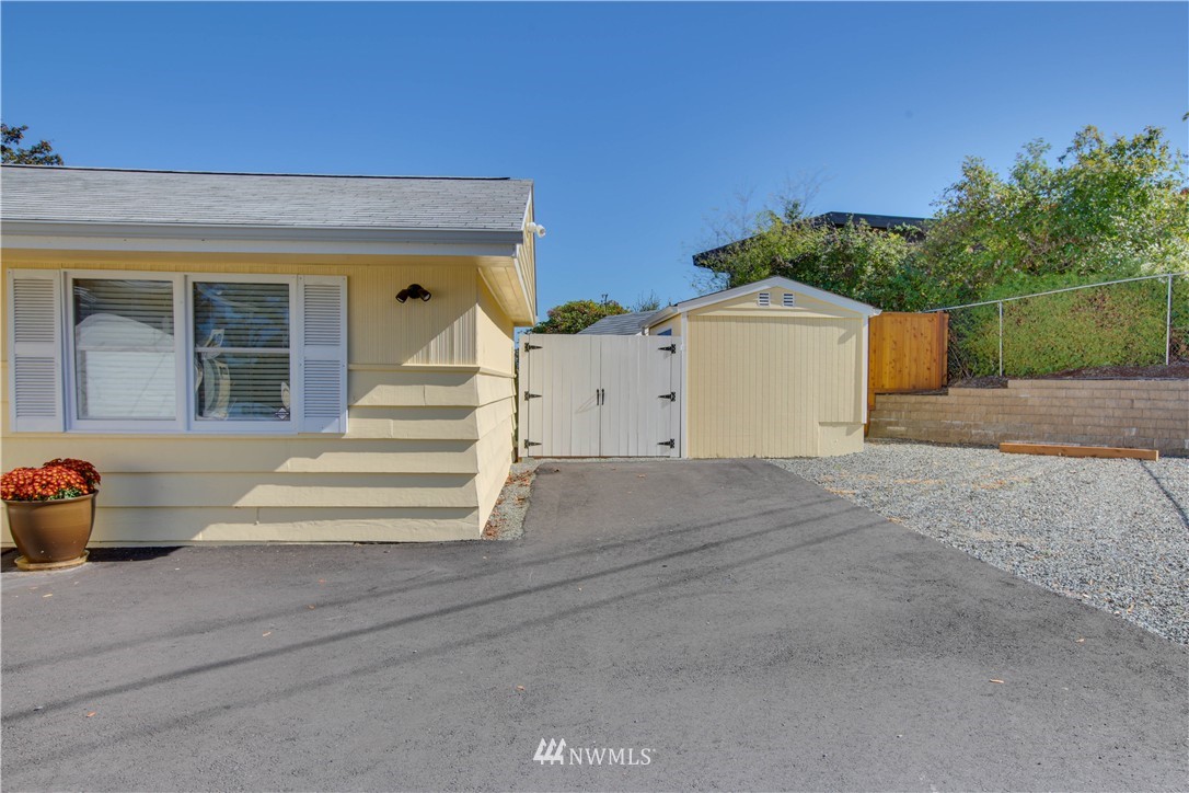6901 South Rustic Road Seattle, WA 98178 - Photo 25 of 25 Gallery Image 25