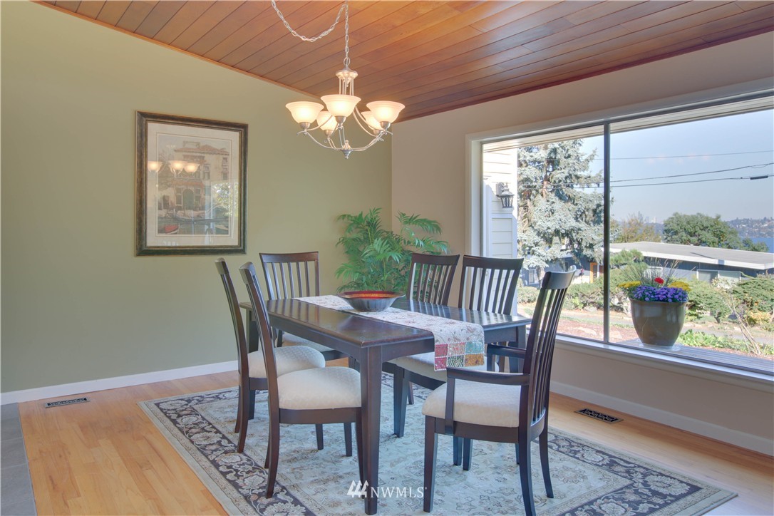 6901 South Rustic Road Seattle, WA 98178 - Photo 6 of 25 Gallery Image 6