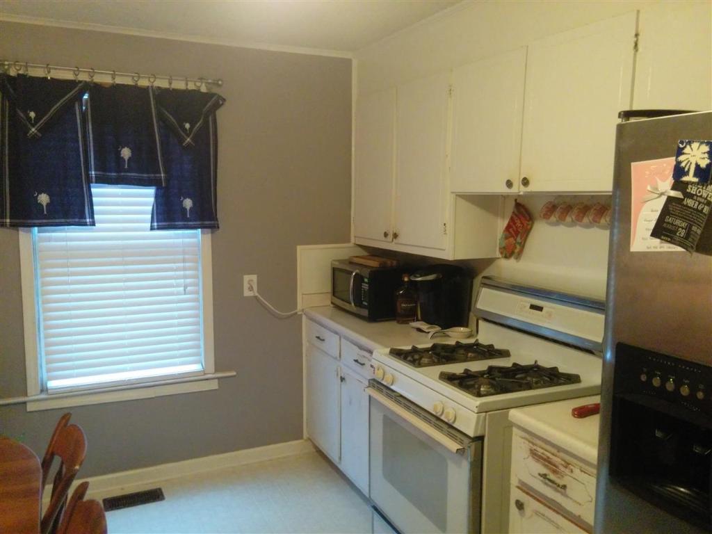 304 Church Street Pendleton, SC 29670 - Photo 3 of 13