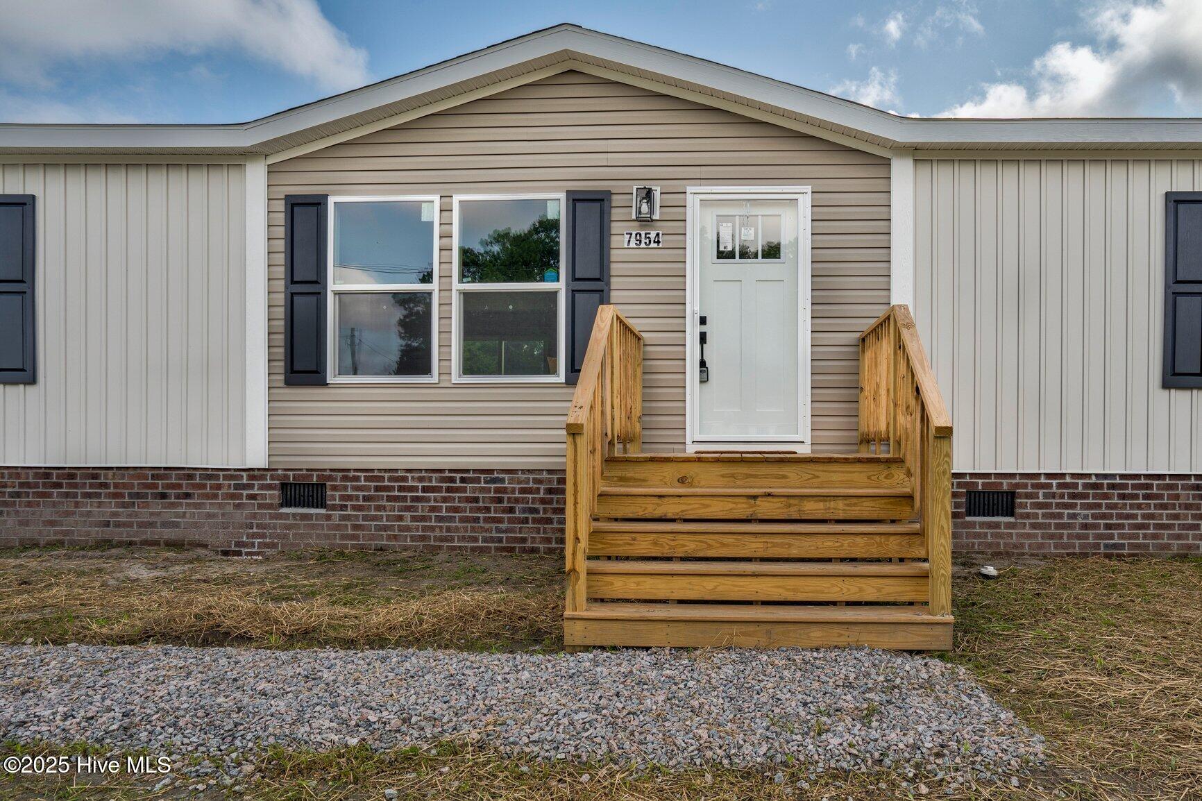 7954 White Oak Road Rocky Mount, NC 27803 - Photo 2 of 34 Front entrance