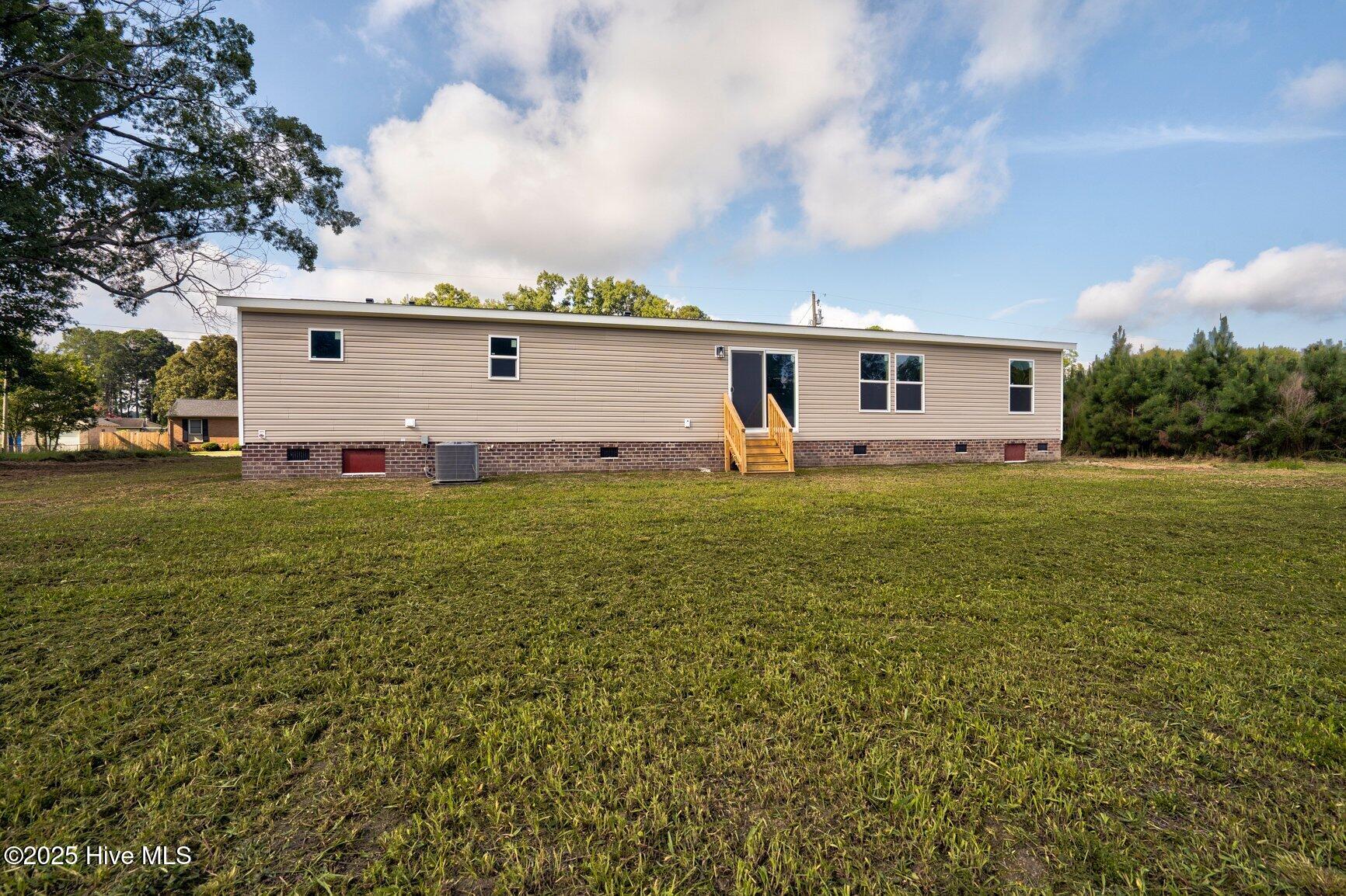 7954 White Oak Road Rocky Mount, NC 27803 - Photo 33 of 34 Back Exterior View