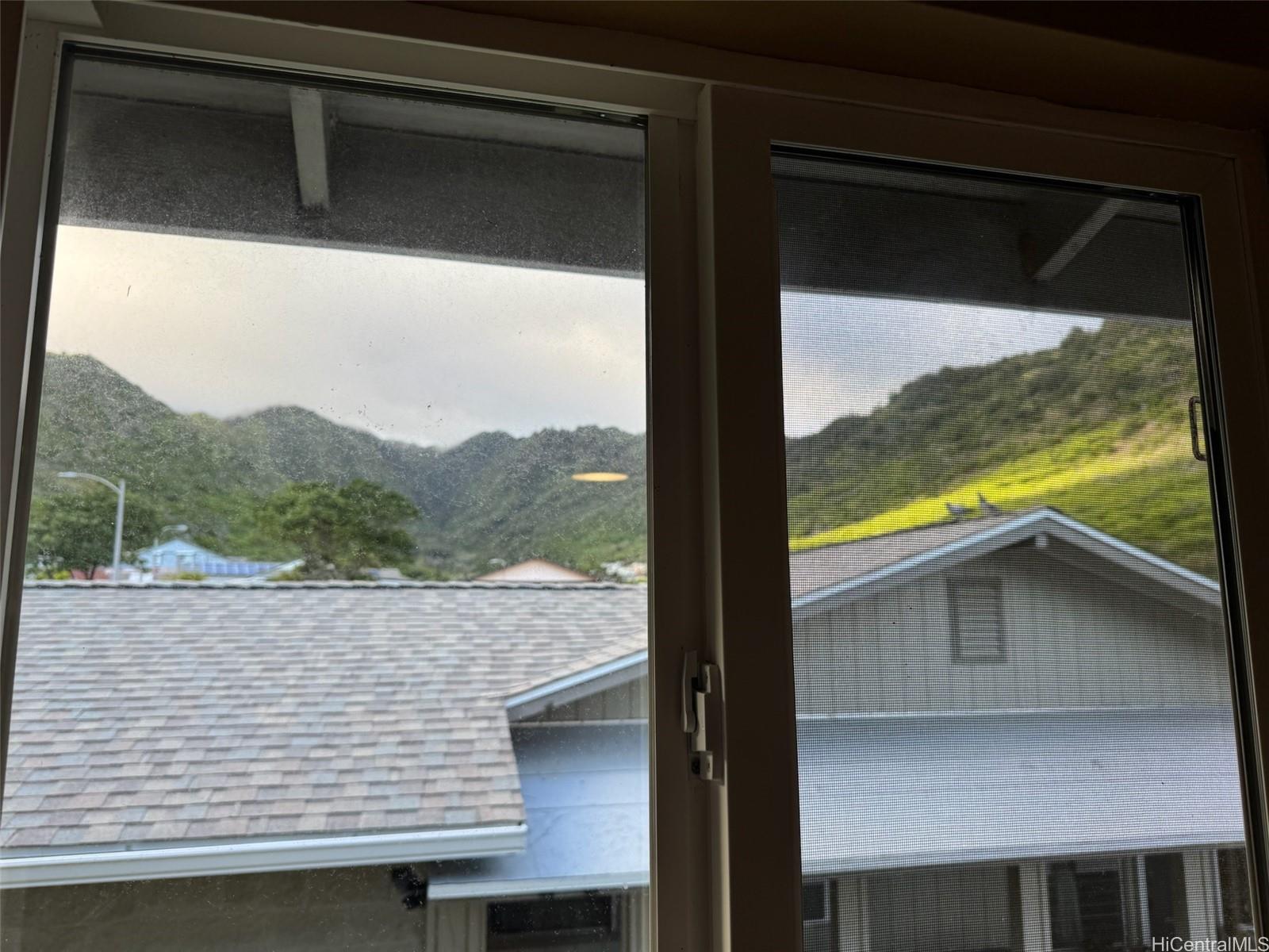 541 Kuliouou Road Honolulu, HI 96821 - Photo 14 of 21 a view of balcony