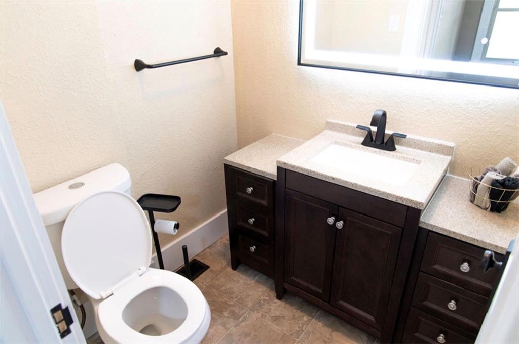 1714 Blackwell Road St. Joseph, MO 64505 - Photo 9 of 14