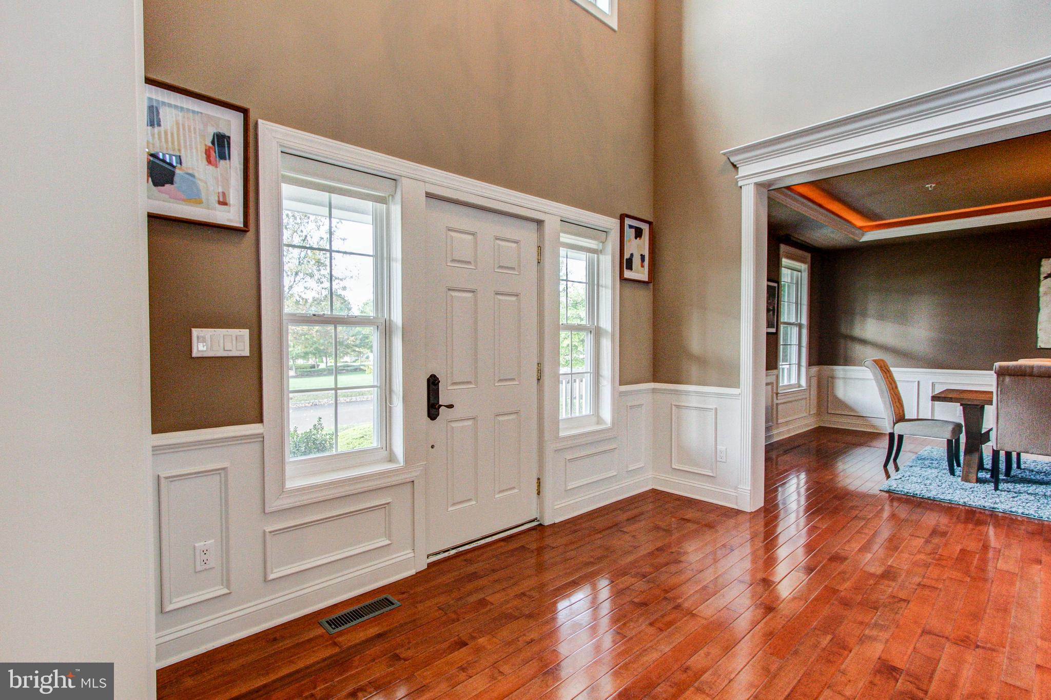 2196 Glenridge Road Furlong, PA 18925 - Photo 8 of 42 Custom Woodwork, Chair-rail and Shadowboxes