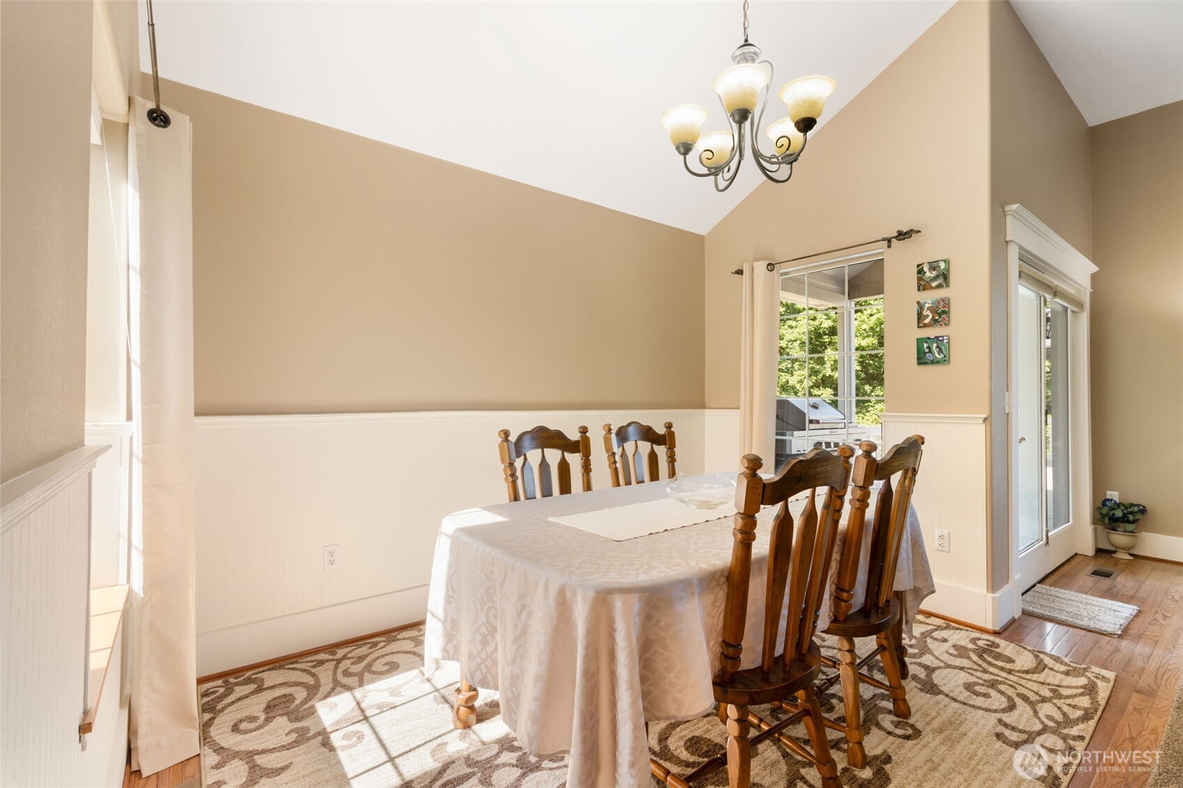 308 Brockway Road Chehalis, WA 98532 - Photo 11 of 40 a view of a dining room with furniture