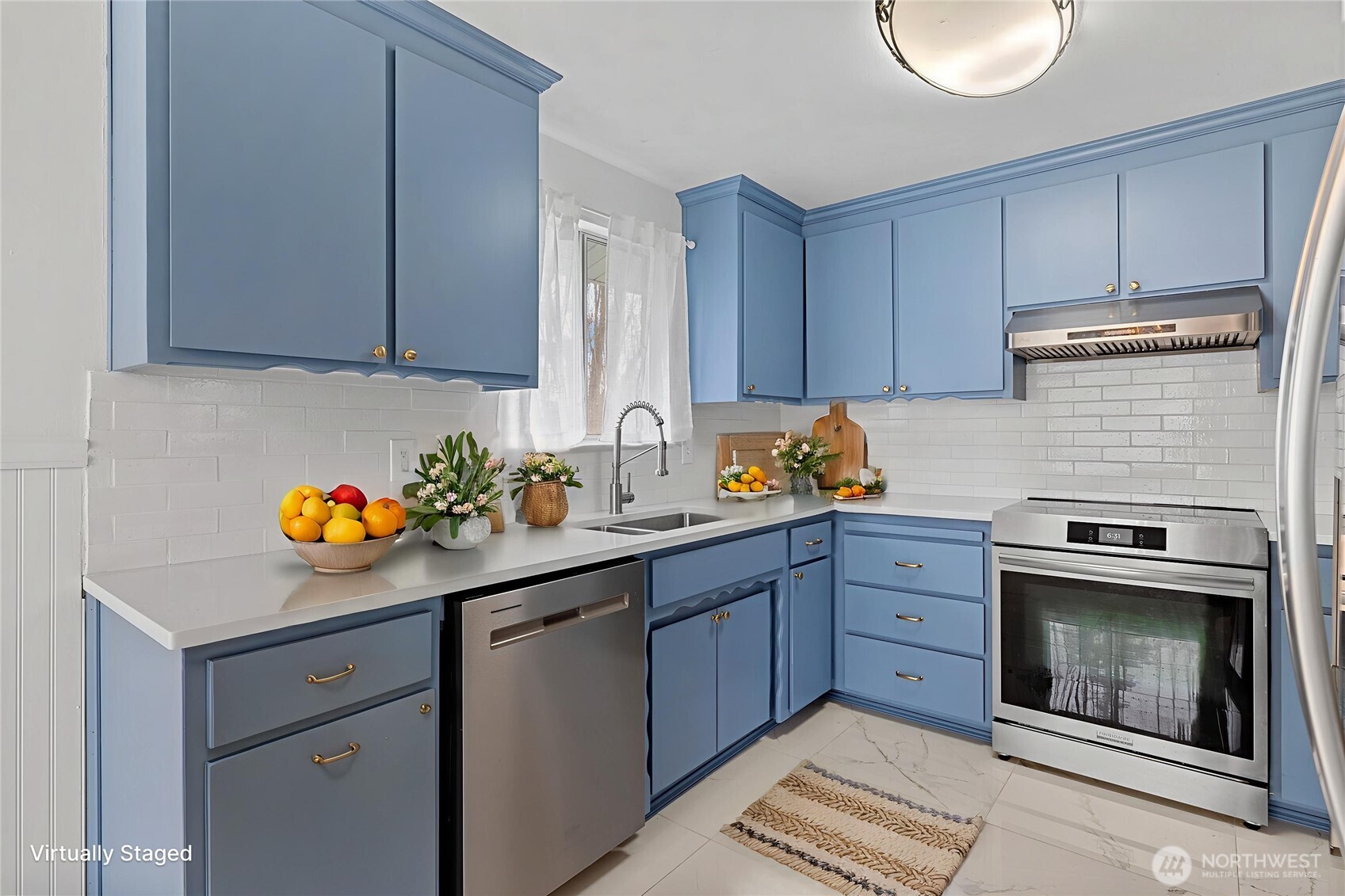 953 Northwest Illahee Drive Oak Harbor, WA 98277 - Photo 11 of 36