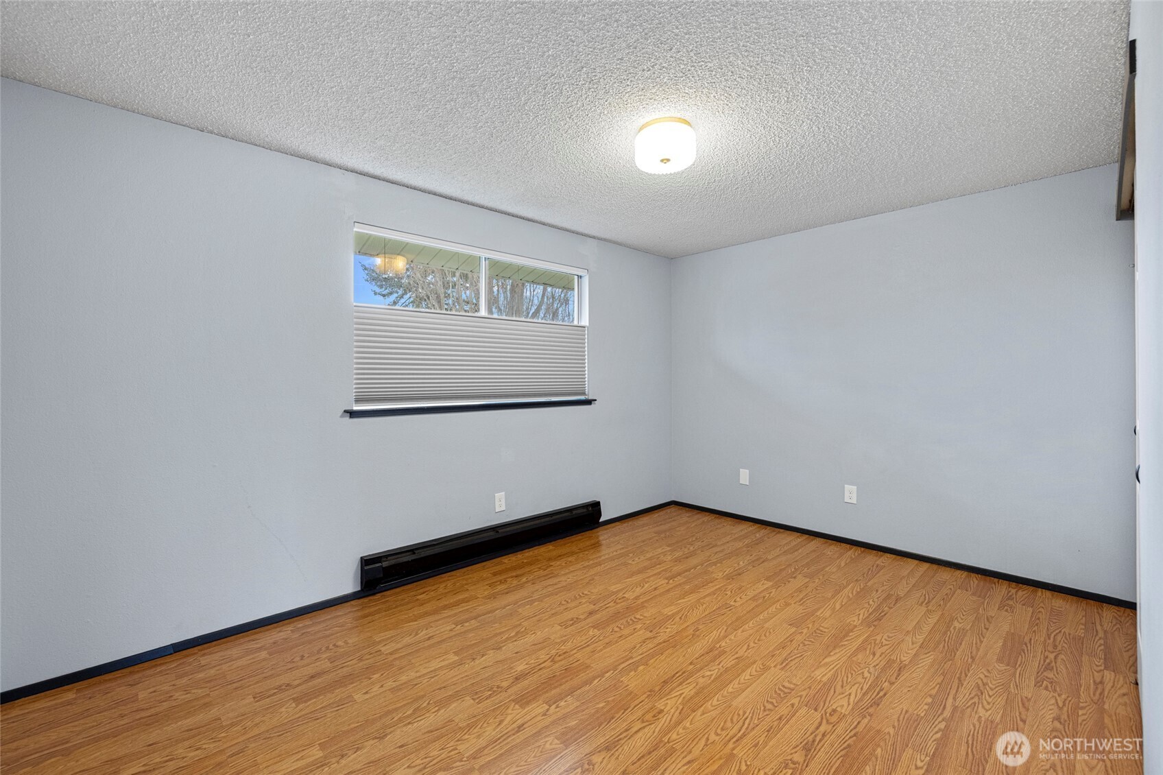 953 Northwest Illahee Drive Oak Harbor, WA 98277 - Photo 18 of 36