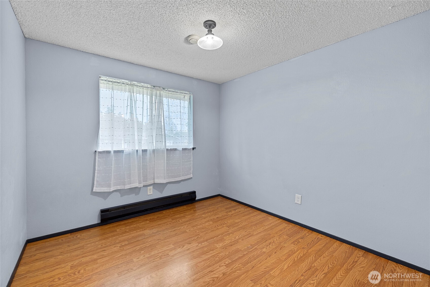 953 Northwest Illahee Drive Oak Harbor, WA 98277 - Photo 20 of 36