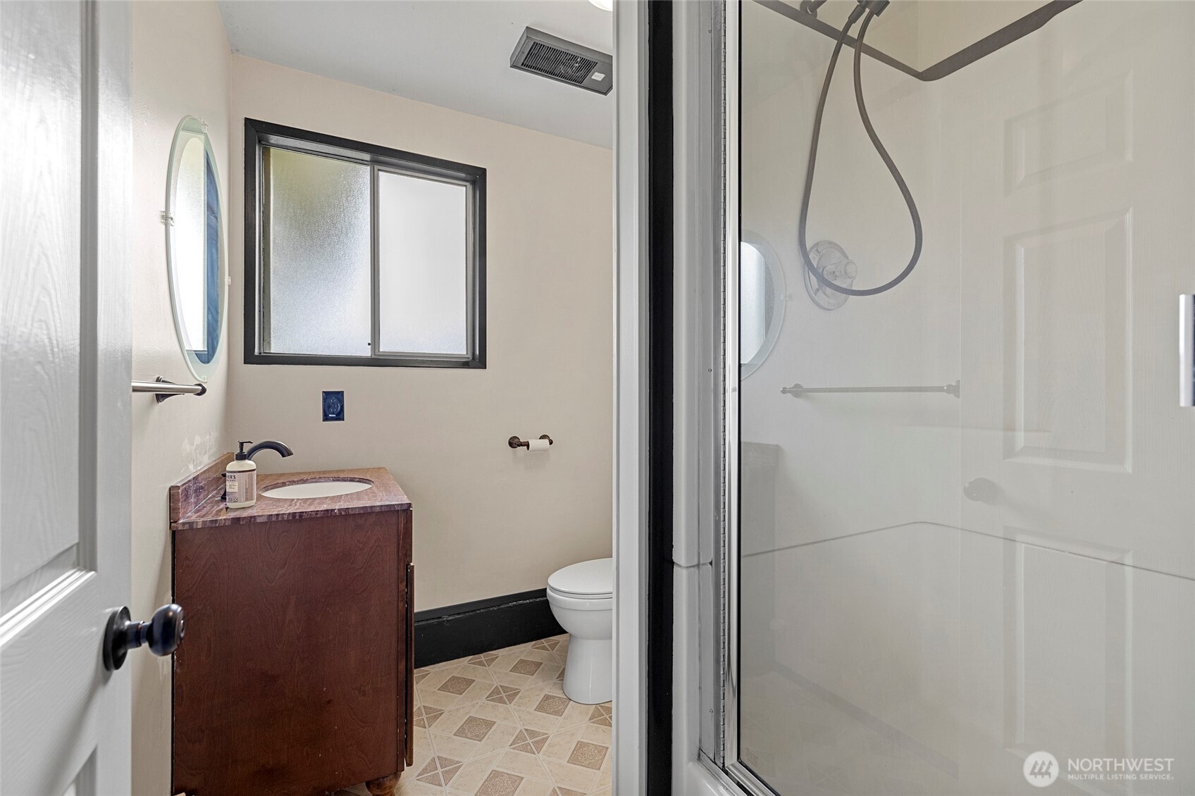 953 Northwest Illahee Drive Oak Harbor, WA 98277 - Photo 23 of 36