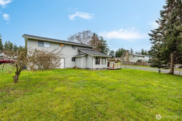 $499,000 | 953 Northwest Illahee Drive, Oak Harbor, WA 98277