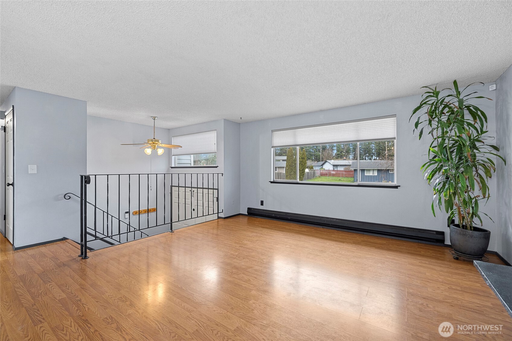 953 Northwest Illahee Drive Oak Harbor, WA 98277 - Photo 7 of 36