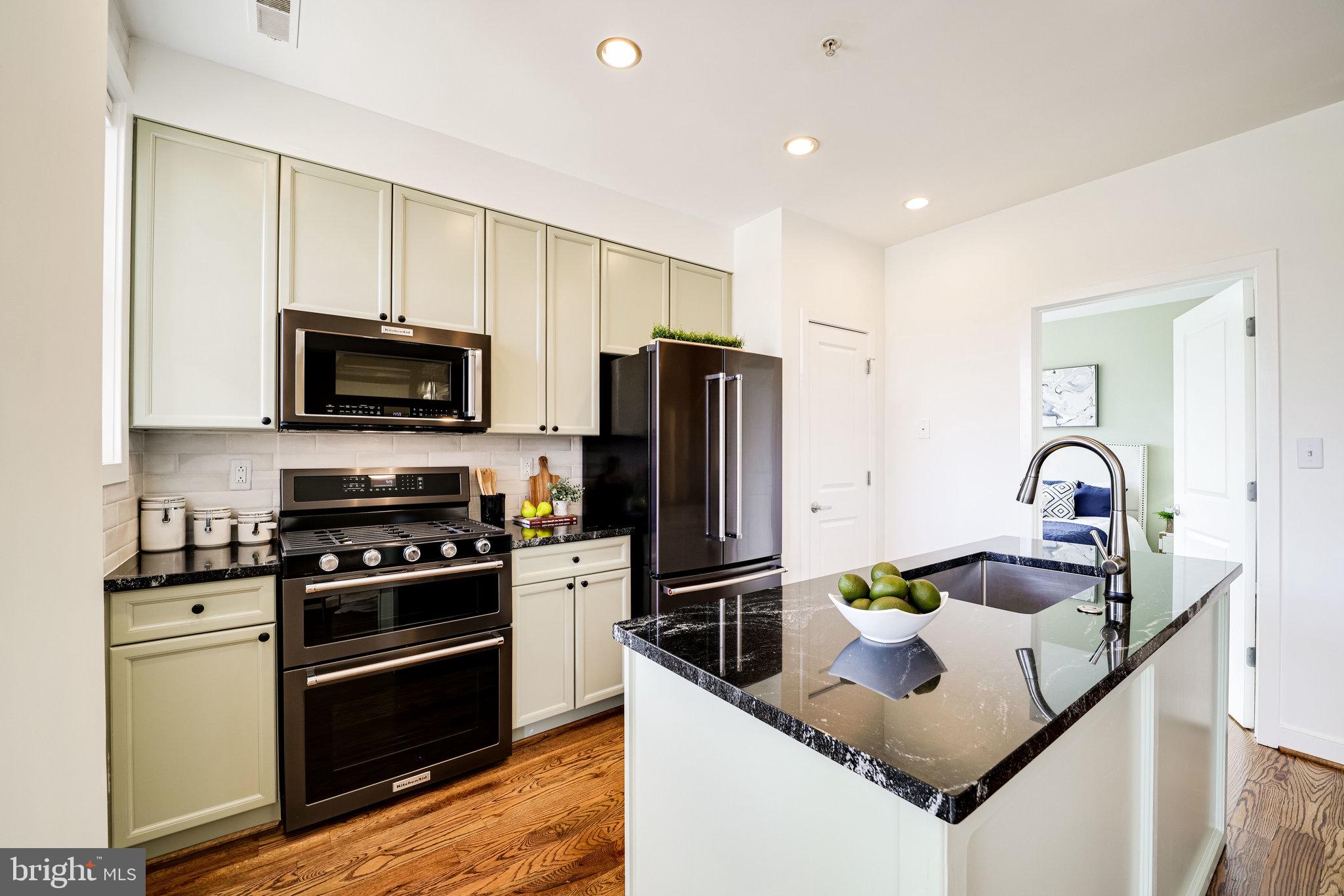 181 East Reed Avenue, Unit 213 Alexandria, VA 22305 - Photo 18 of 34