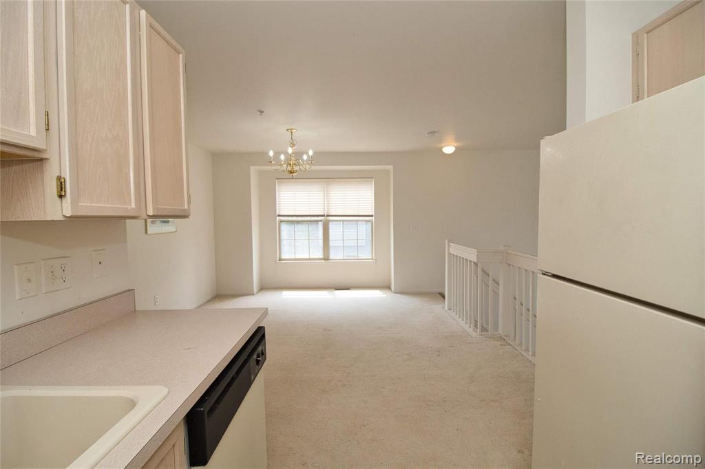 4320 Maple Street Dearborn, MI 48126 - Photo 24 of 33