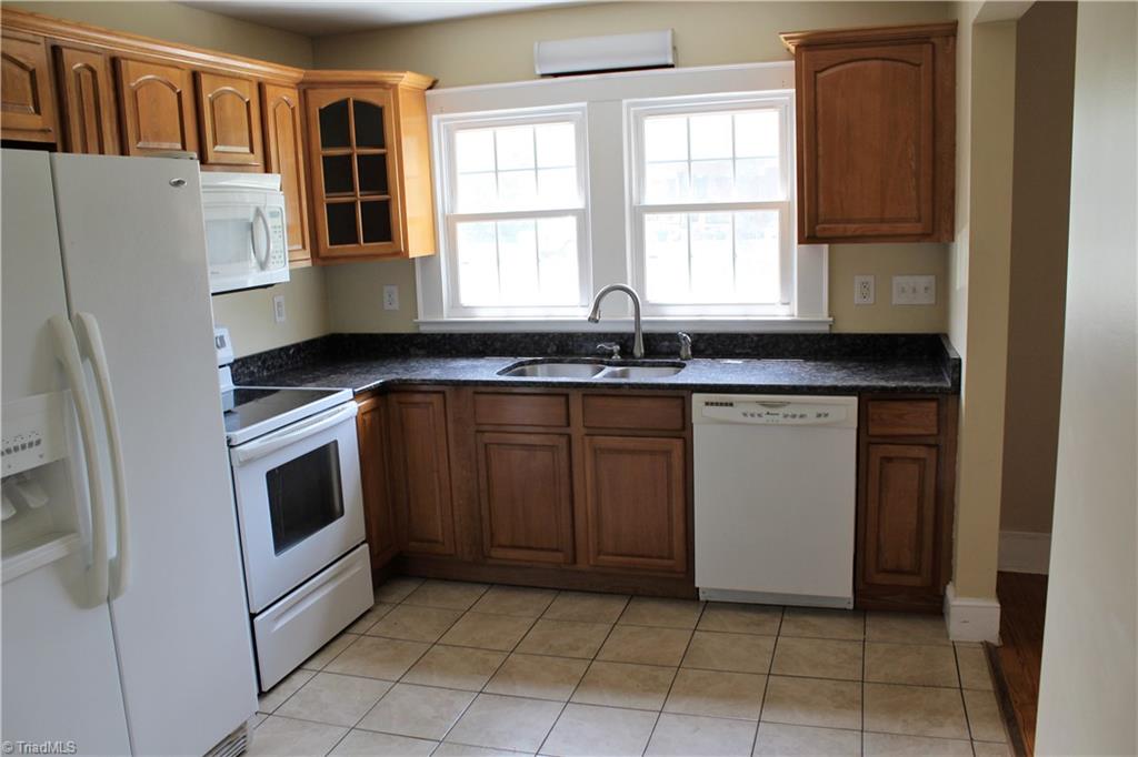 5517 Old Thomasville Road High Point, NC 27263 - Photo 9 of 30 Gallery Image 9