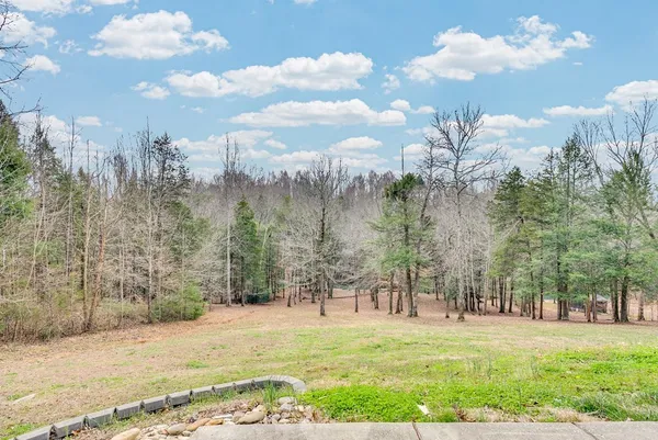 $525,000 | 465 Winding River Drive, Sparta, TN 38583