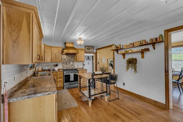 $525,000 | 465 Winding River Drive, Sparta, TN 38583