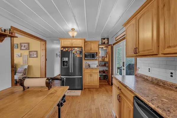 $525,000 | 465 Winding River Drive, Sparta, TN 38583