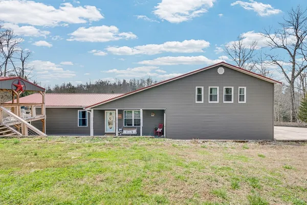 $525,000 | 465 Winding River Drive, Sparta, TN 38583