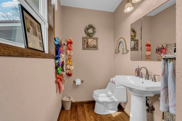 $525,000 | 465 Winding River Drive, Sparta, TN 38583