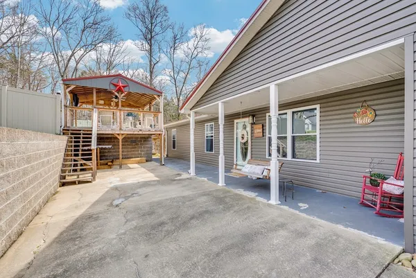 $525,000 | 465 Winding River Drive, Sparta, TN 38583