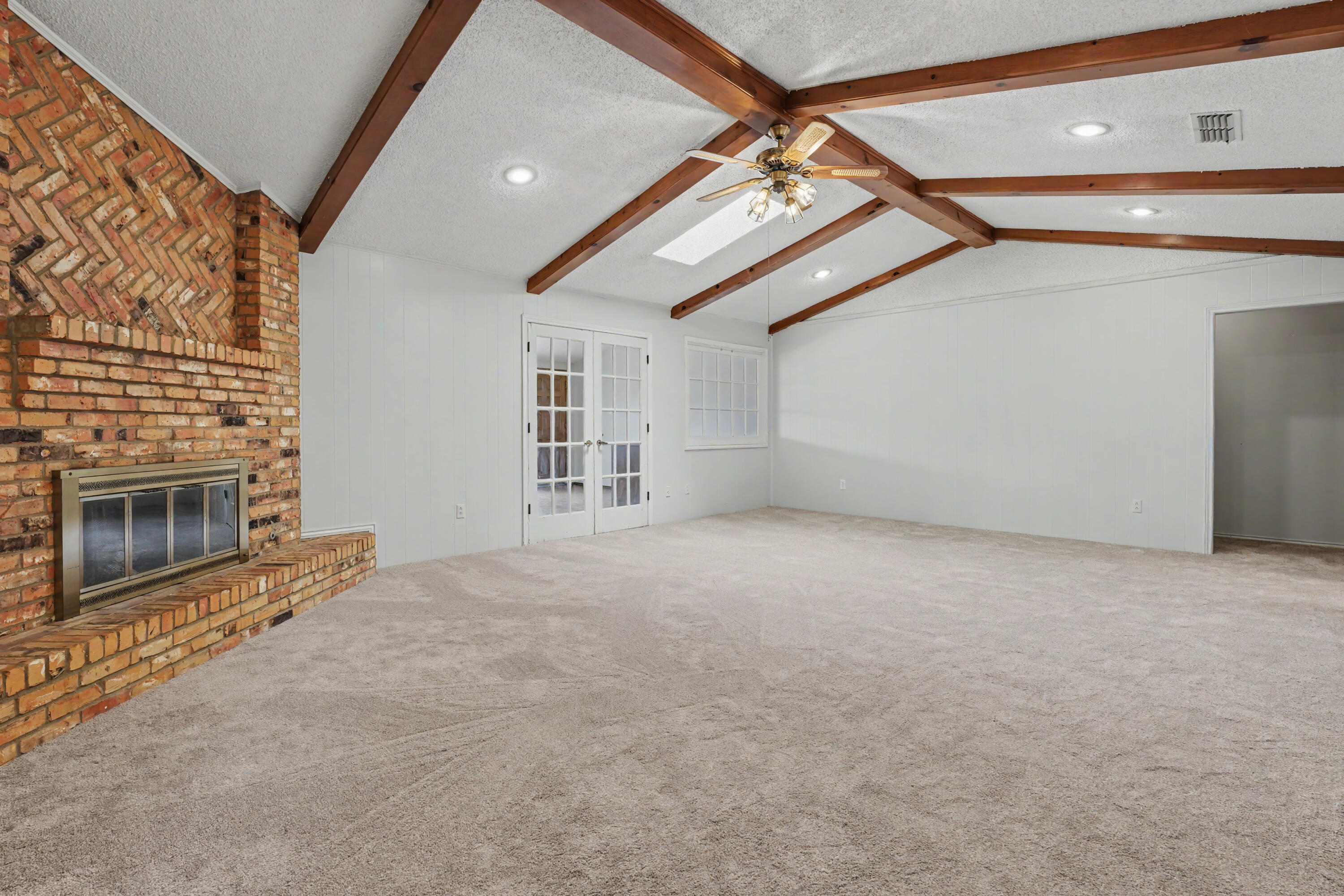 5213 86th Street Lubbock, TX 79424 - Photo 4 of 27 IMG_4079