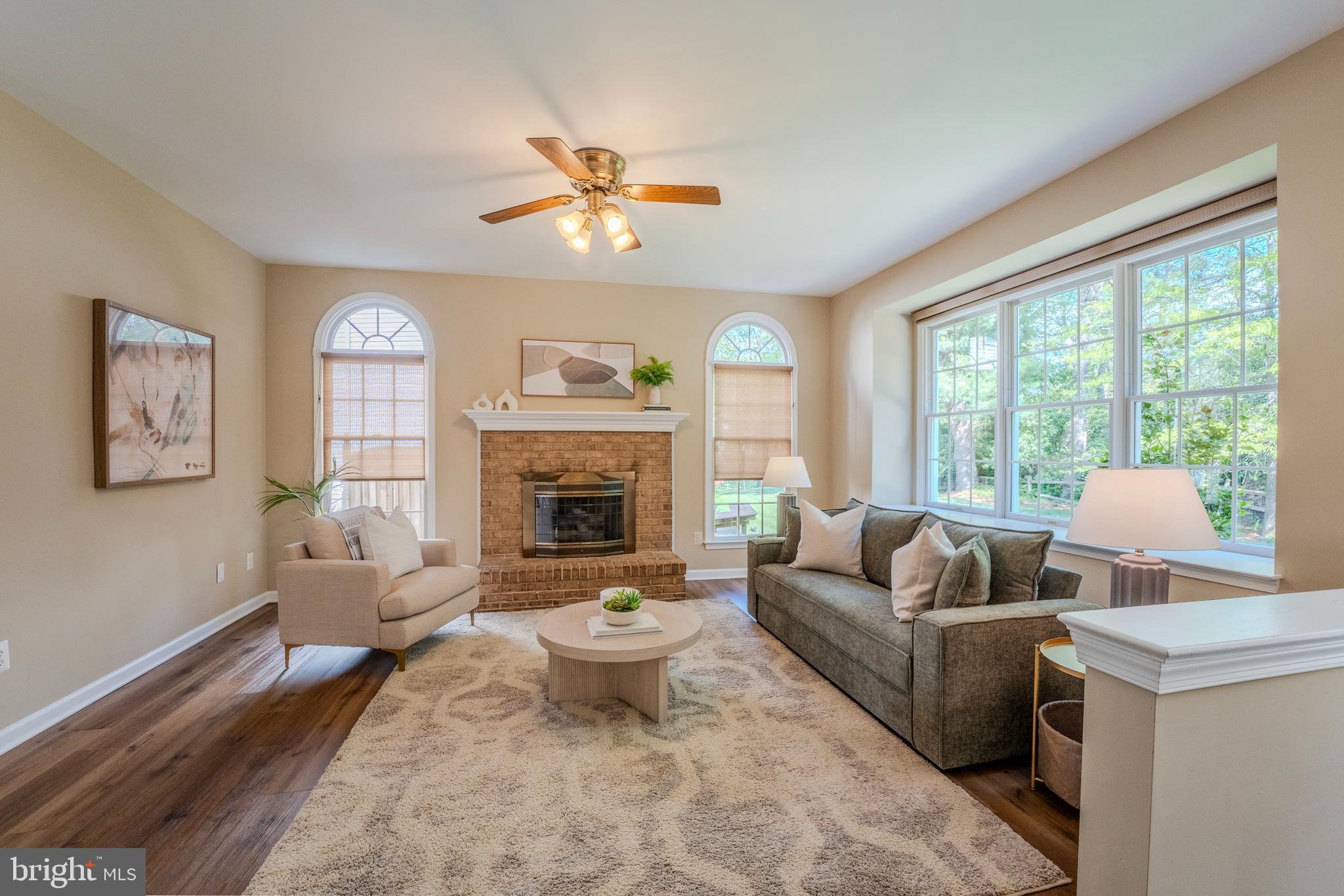 1327 Murray Downs Way Reston, VA 20194 - Photo 17 of 70 Family Room