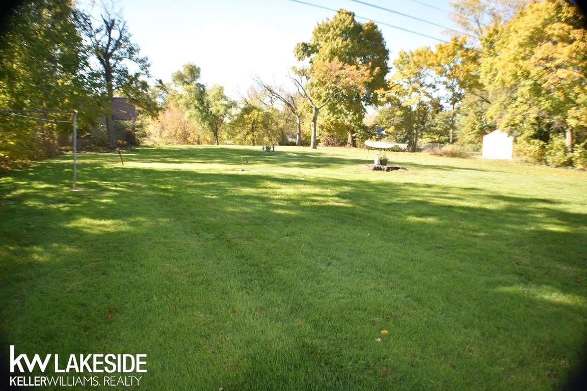 90 Riverside Drive Mount Clemens, MI 48043 - Photo 5 of 39