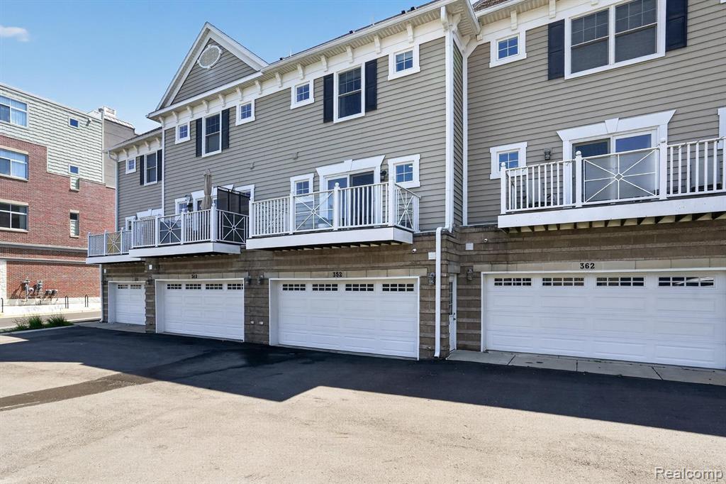 352 West Grand River Road, Unit 3 East Lansing, MI 48823 - Photo 33 of 35