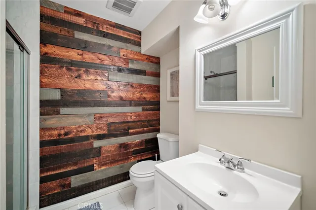 $908,000 | 2404 Niagara Way, Costa Mesa, CA 92626