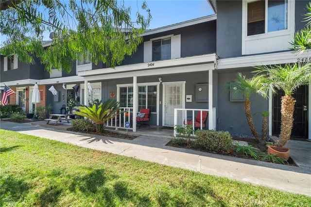$908,000 | 2404 Niagara Way, Costa Mesa, CA 92626