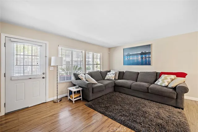 $899,000 | 2404 Niagara Way, Costa Mesa, CA 92626